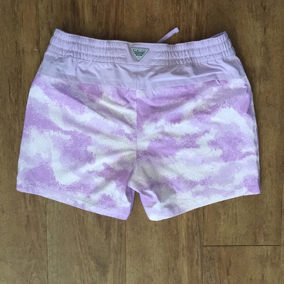 Columbia Active Shorts - Picture 2 of 7